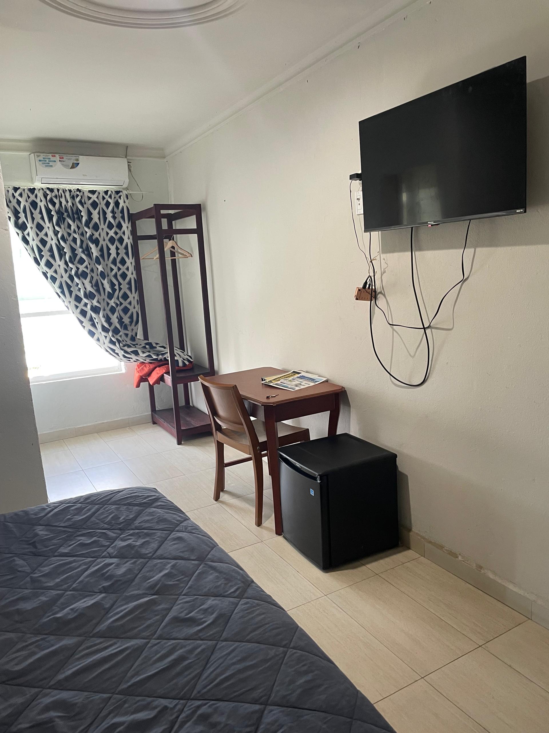 https://www.prime22-buea.com/storage/room-images/1kL4MOcAOcqsYtaKXmt3yJhhkH3b92oQOkYJQC7w.jpg