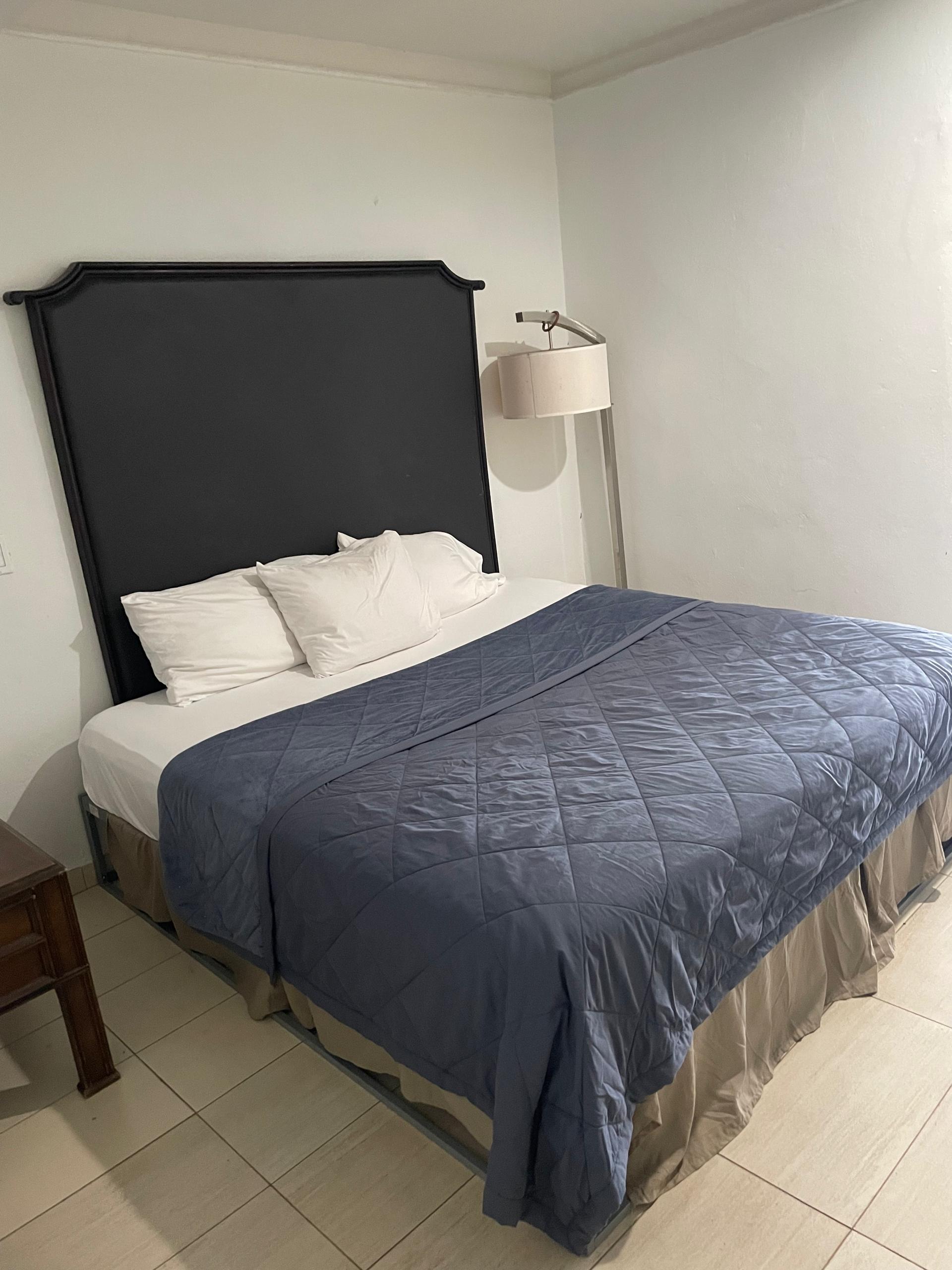 https://www.prime22-buea.com/storage/room-images/733g7BkJsQIUpFOmoiEXvbXNtxUqZ4yfyUzjJmXn.jpg