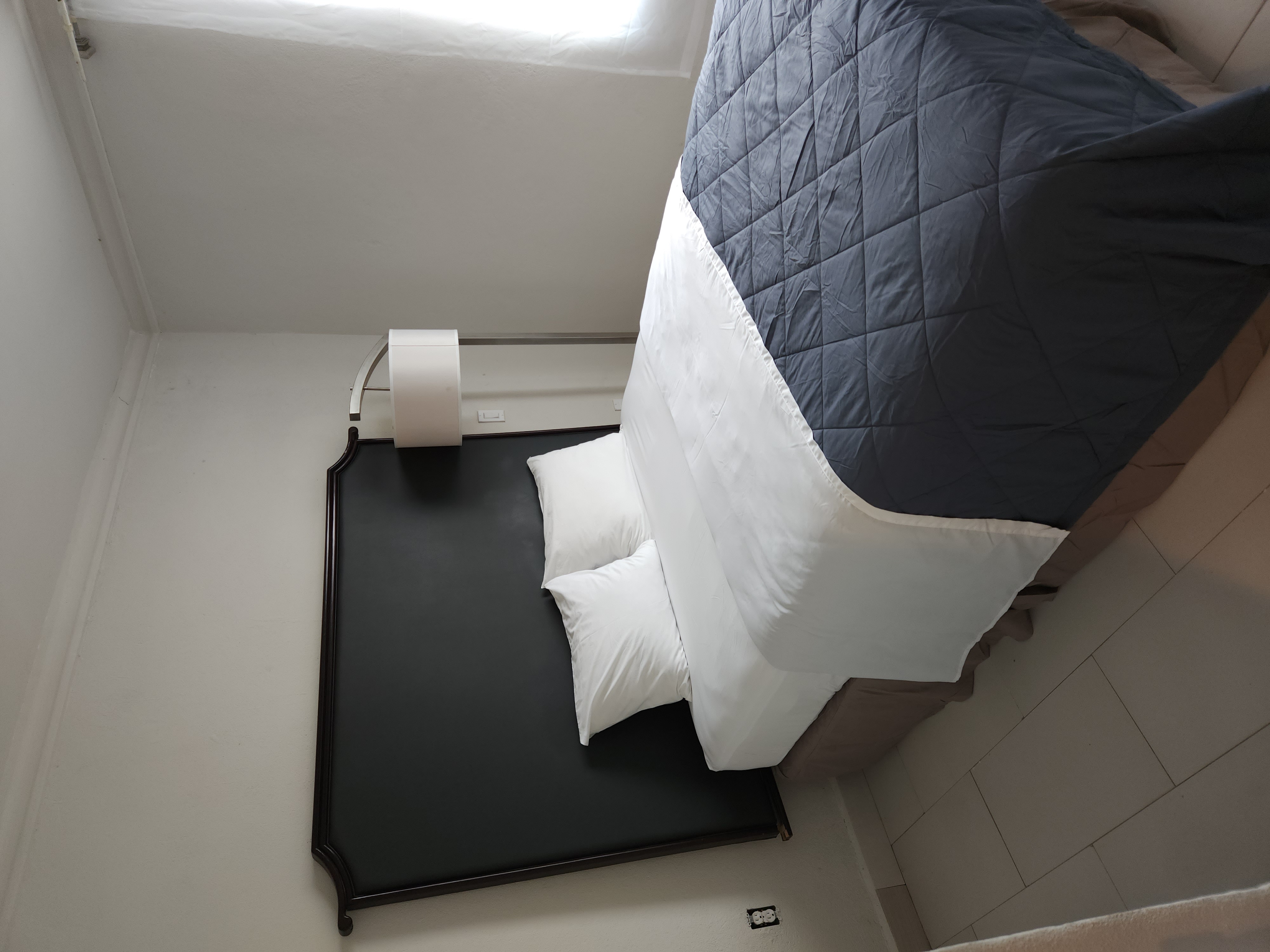 https://www.prime22-buea.com/storage/room-images/fas4ysFkcLVrMyy5B6Vtd05bEX19NOPVkluPnA9D.jpg