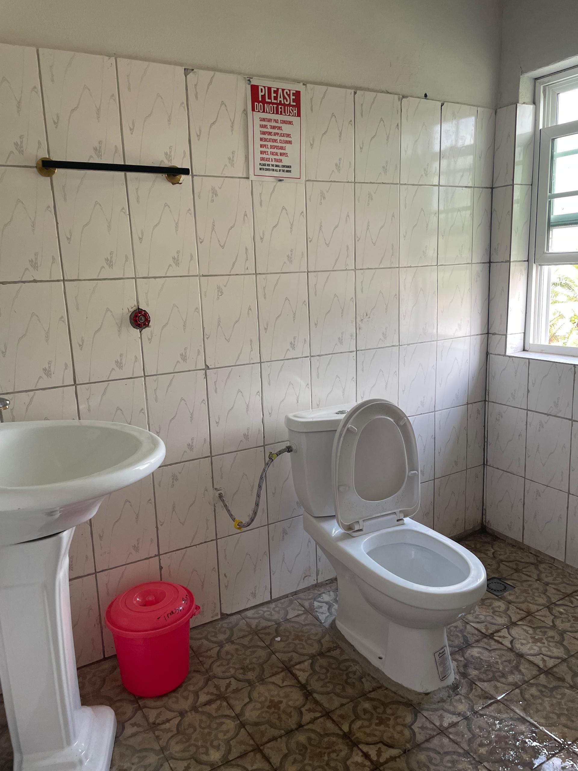 https://www.prime22-buea.com/storage/room-images/kI8uHuEh8IAqWYbQXTfXMpFPJlT6oCUSU3h4tKQf.jpg