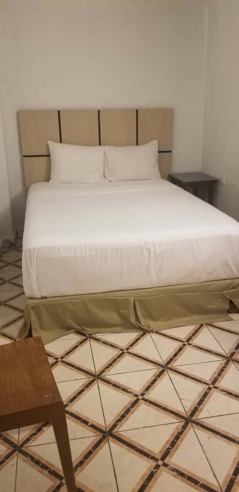https://www.prime22-buea.com/storage/room-images/omNVObATduFEzyJp2B3hm5C9RUF7GkxQi4TaAedV.jpg