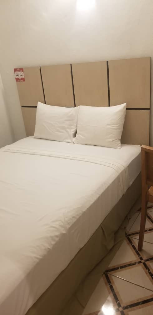 https://www.prime22-buea.com/storage/room-images/u4jNbsTSd1QP0ehmY8iJJRXnyJ6RgHUZ1WuEWYkg.jpg