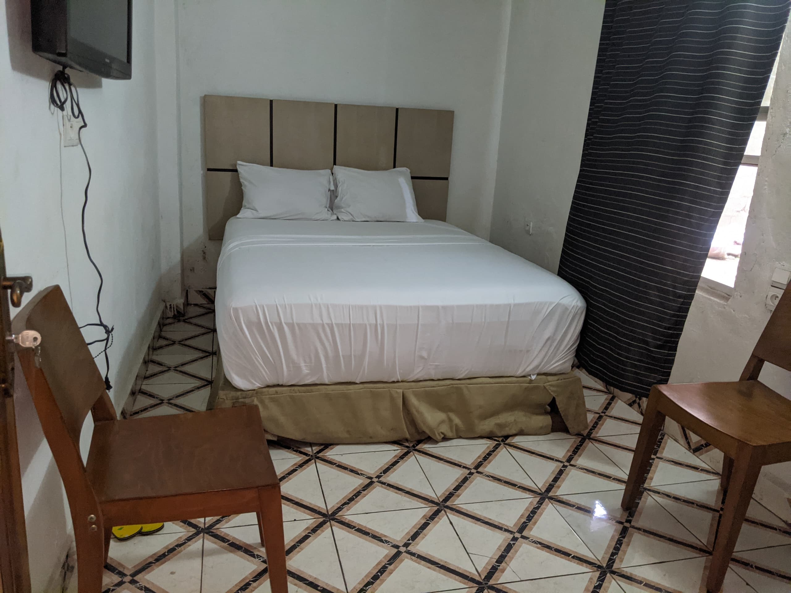 https://www.prime22-buea.com/storage/room-images/xYjsIcwxjFzNWT87r6z3IQGHSLnPWncoTBUqqDyh.jpg